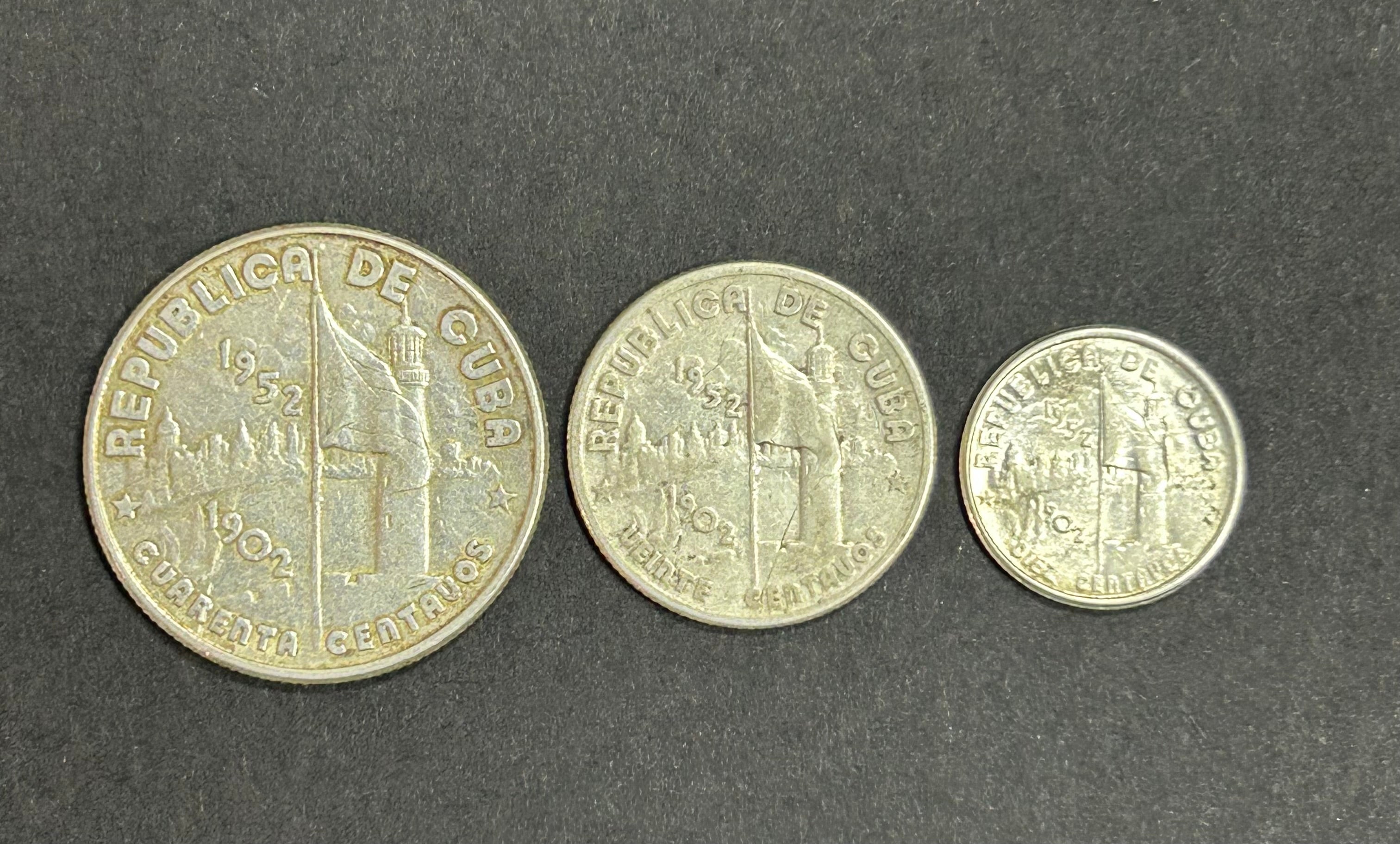 1952 50 Aniversario las 3 Monedas