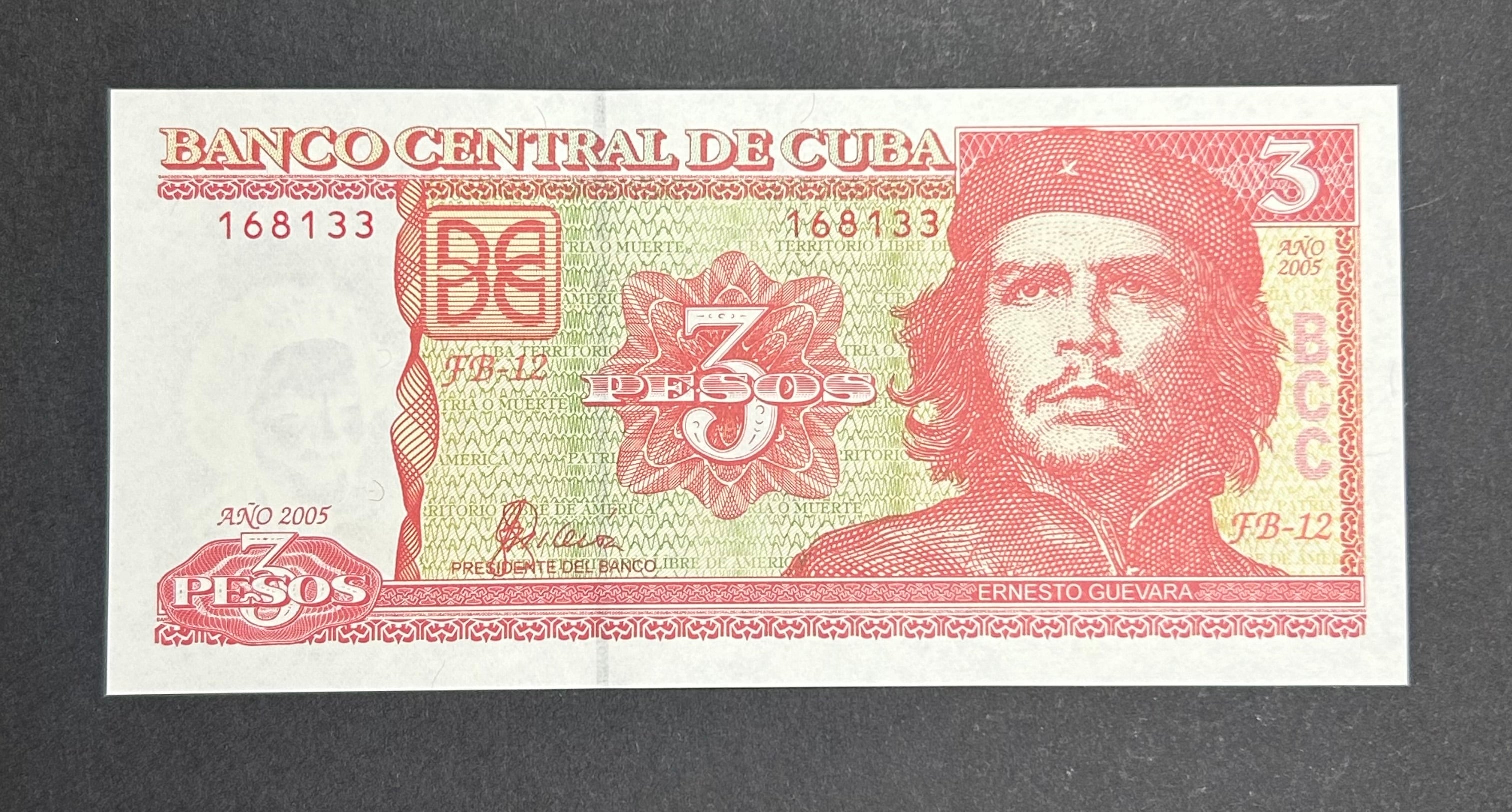 2005 3 Peso UNC